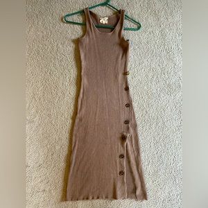 Hippie Rose ribbed dress with high slit